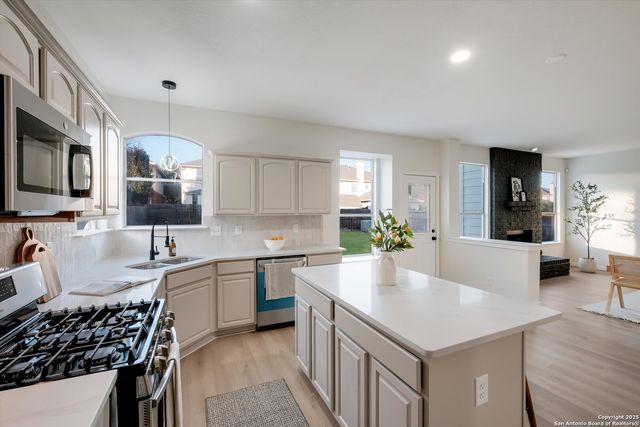 8907 Imperial Cross, Helotes, TX 78023