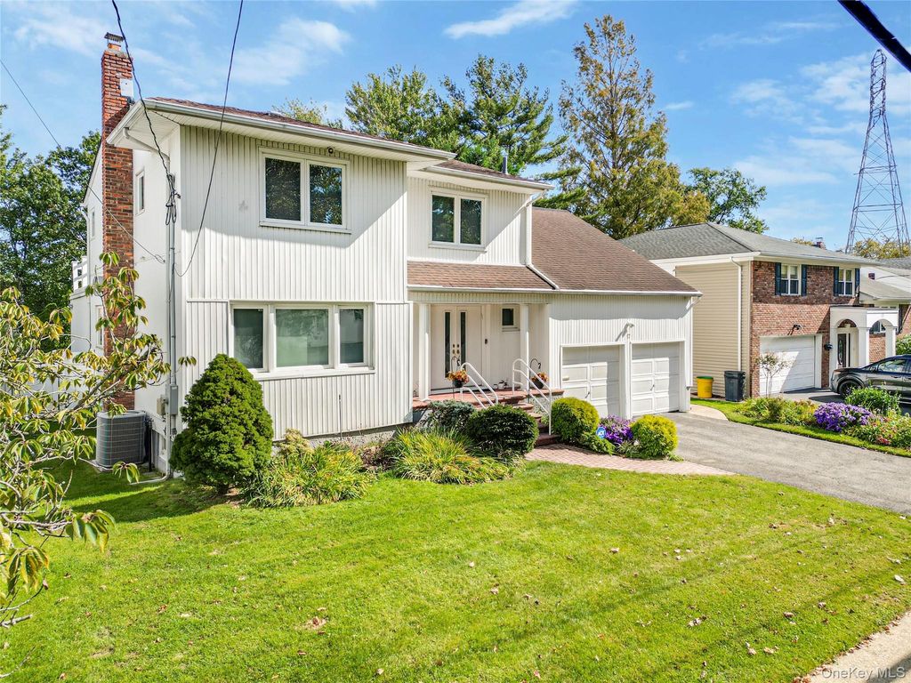17 Lafayette Drive, Woodmere, NY 11598 — photo 2