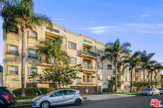 3328 OAKHURST Avenue 311, Los Angeles, CA 90034