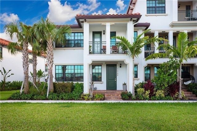11736 SW 13th Court, Pembroke Pines, FL 33025