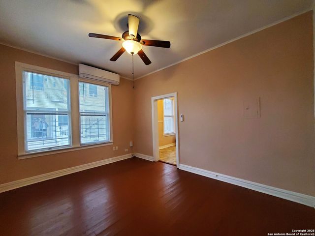 1722 N Pine St Unit 2, San Antonio, TX 78208