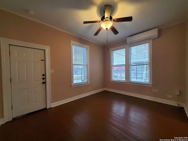 1722 N Pine St Unit 2, San Antonio, TX 78208