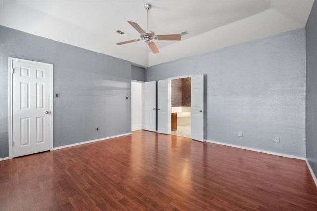 1132 Devonshire Drive, Desoto, TX 75115