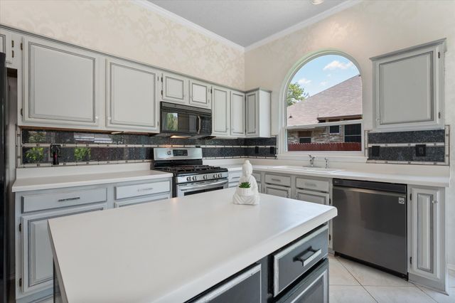 1132 Devonshire Drive, Desoto, TX 75115