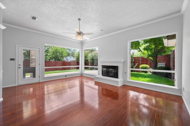 1132 Devonshire Drive, Desoto, TX 75115