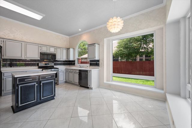 1132 Devonshire Drive, Desoto, TX 75115