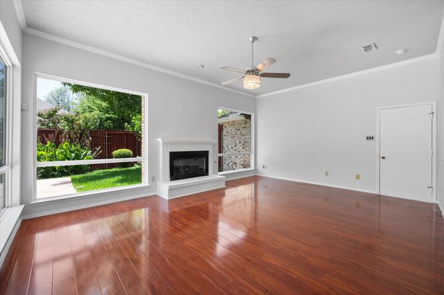 1132 Devonshire Drive, Desoto, TX 75115