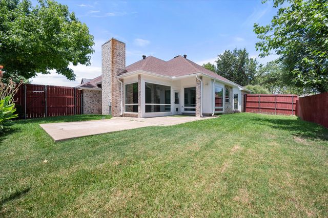 1132 Devonshire Drive, Desoto, TX 75115