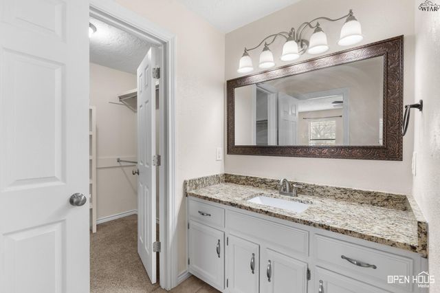 1603 YUCCA STREET, Iowa Park, TX 76367