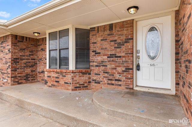1603 YUCCA STREET, Iowa Park, TX 76367
