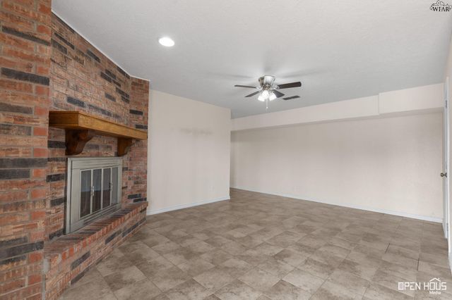 1603 YUCCA STREET, Iowa Park, TX 76367