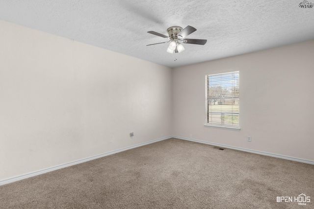 1603 YUCCA STREET, Iowa Park, TX 76367