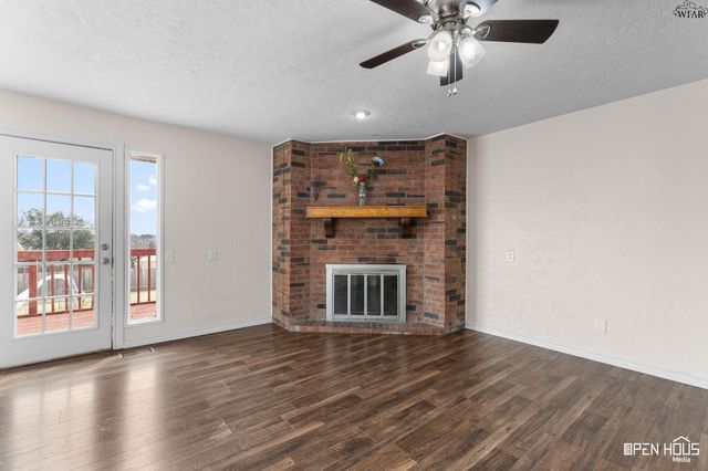 1603 YUCCA STREET, Iowa Park, TX 76367