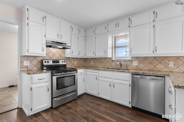 1603 YUCCA STREET, Iowa Park, TX 76367