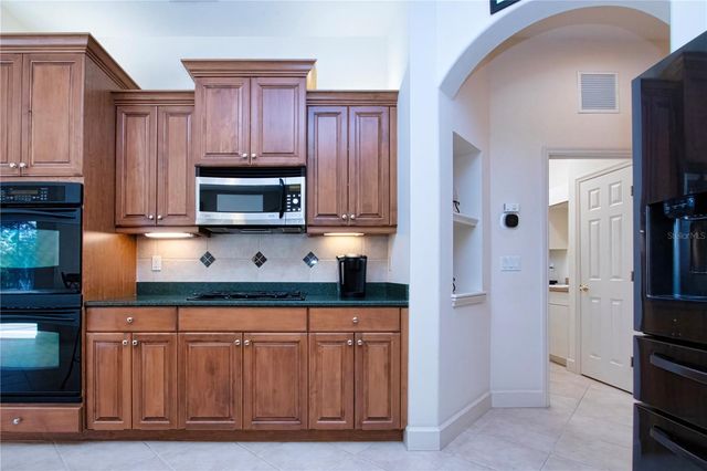 3716 EAGLE HAMMOCK DRIVE, Sarasota, FL 34240
