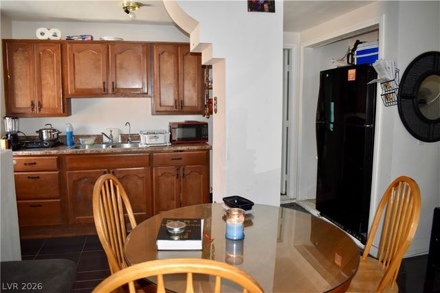 1701 Jernae Court, Las Vegas, NV 89108