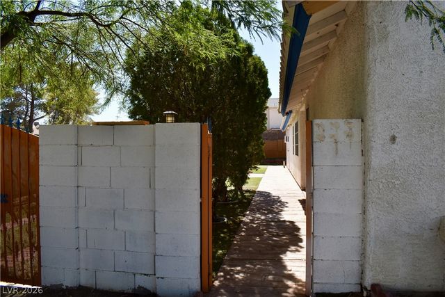 1701 Jernae Court, Las Vegas, NV 89108