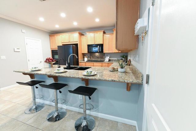 393 Rayos Del Sol Drive, San Jose, CA 95116