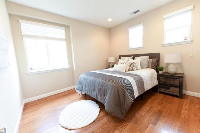393 Rayos Del Sol Drive, San Jose, CA 95116