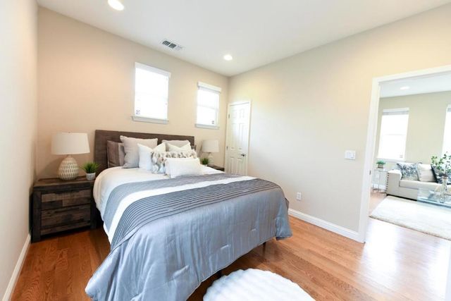 393 Rayos Del Sol Drive, San Jose, CA 95116
