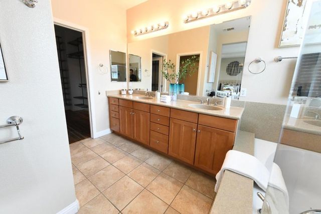 393 Rayos Del Sol Drive, San Jose, CA 95116