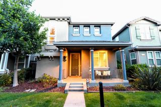 393 Rayos Del Sol Drive, San Jose, CA 95116
