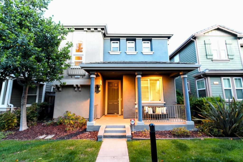 393 Rayos Del Sol Drive, San Jose, CA 95116