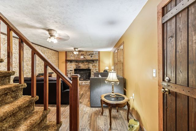858 Highway 100, W, Centerville, TN 37033