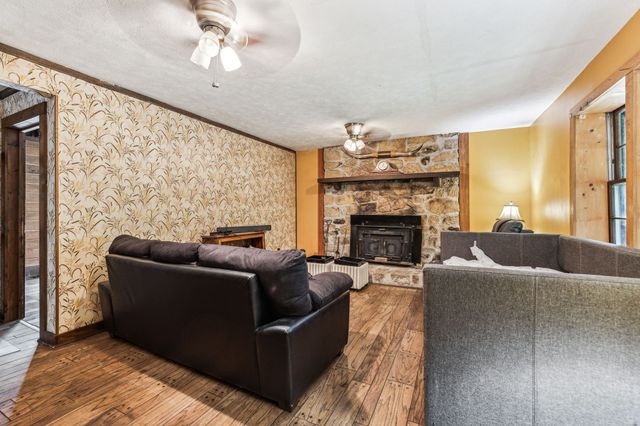 858 Highway 100, W, Centerville, TN 37033
