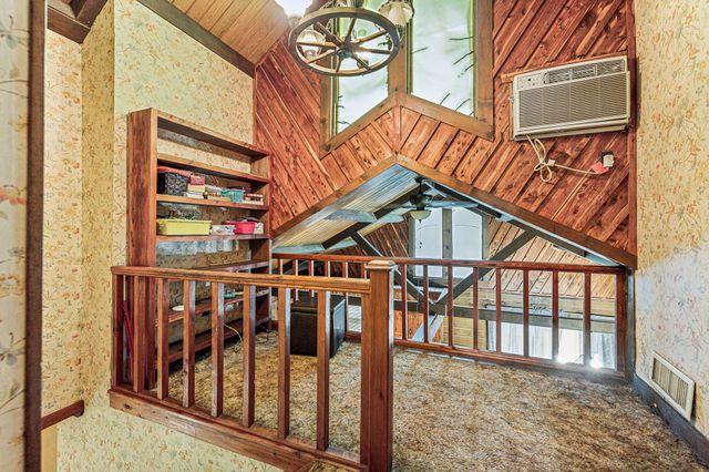 858 Highway 100, W, Centerville, TN 37033