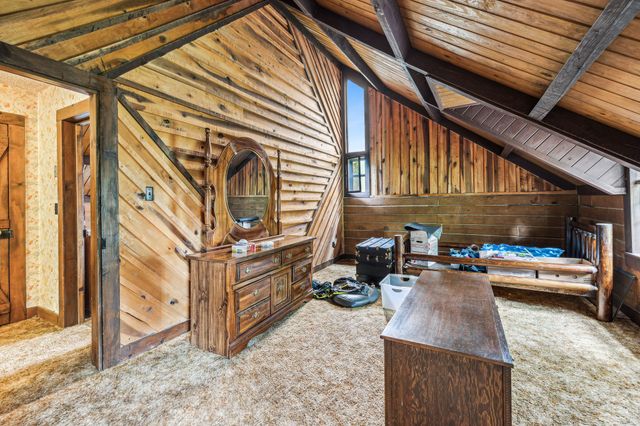 858 Highway 100, W, Centerville, TN 37033