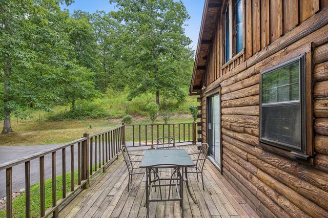 858 Highway 100, W, Centerville, TN 37033