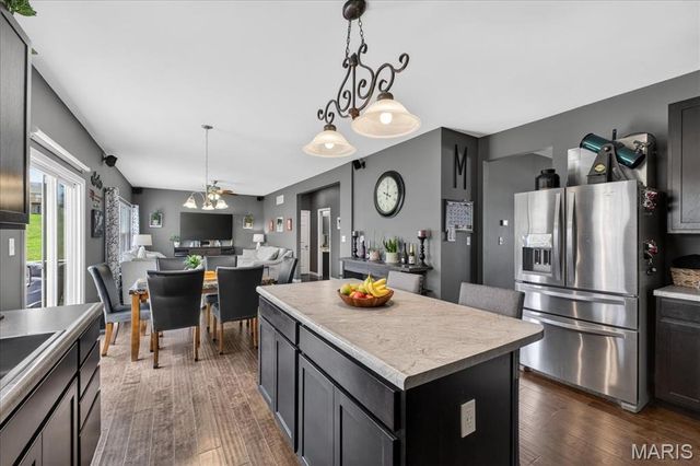 116 Village Glen Court, Wentzville, MO 63385