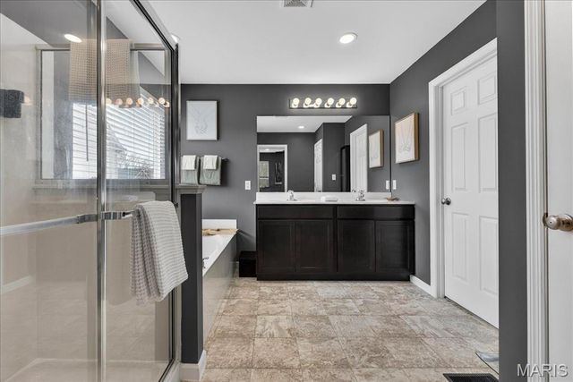 116 Village Glen Court, Wentzville, MO 63385