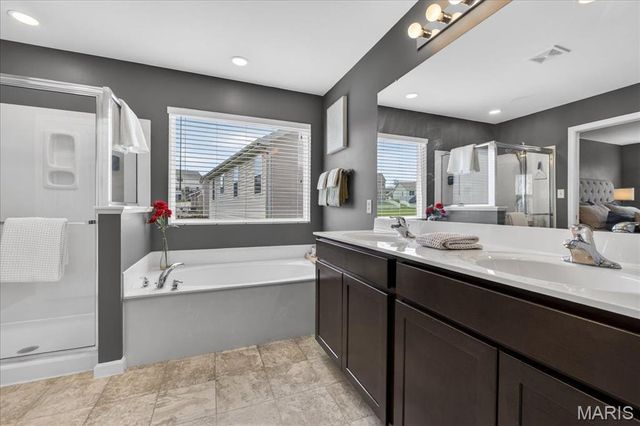 116 Village Glen Court, Wentzville, MO 63385