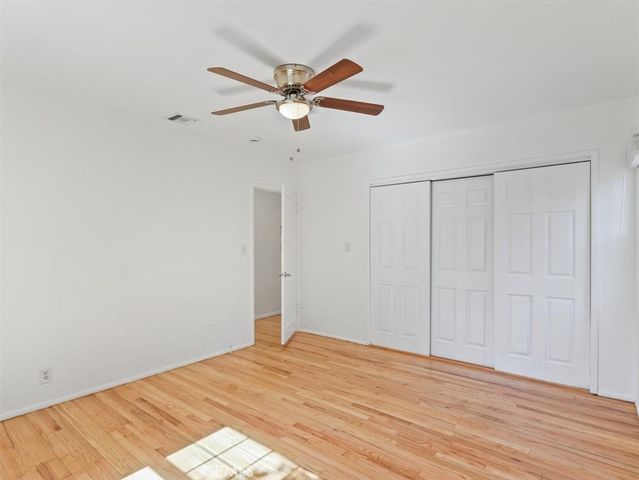 15460 Sylvan Street, Van Nuys, CA 91411