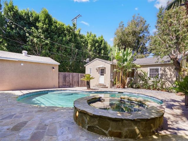 15460 Sylvan Street, Van Nuys, CA 91411