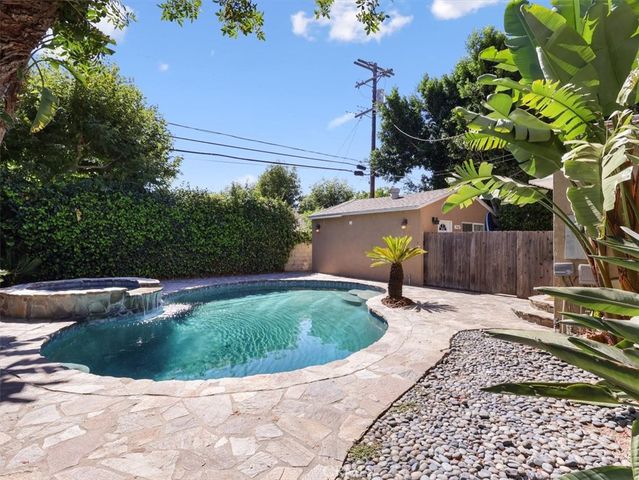 15460 Sylvan Street, Van Nuys, CA 91411