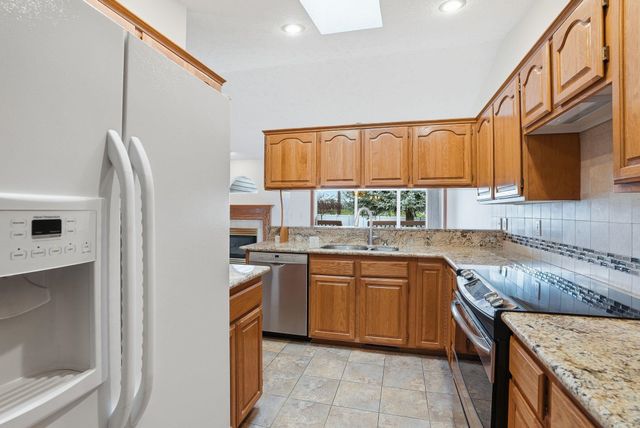 1944 S Century Ln, Spokane Valley, WA 99037