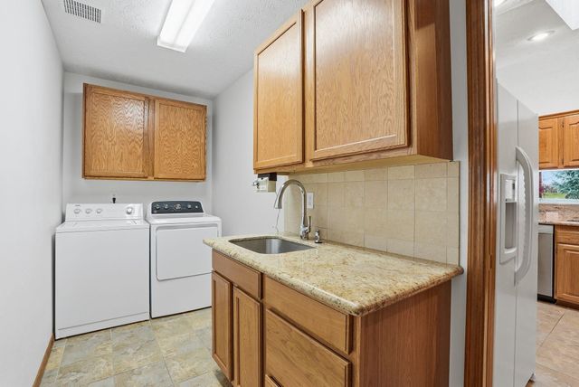 1944 S Century Ln, Spokane Valley, WA 99037