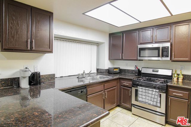 5039 Carlo Court, Palmdale, CA 93552