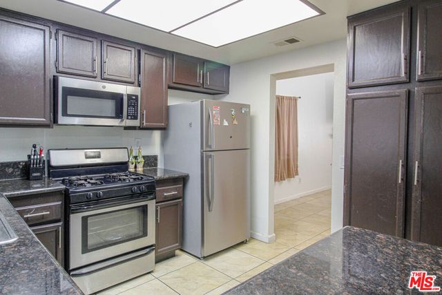 5039 Carlo Court, Palmdale, CA 93552