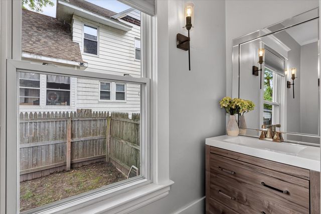 712 Innes Street Ne, City Of Grand Rapids, MI 49503