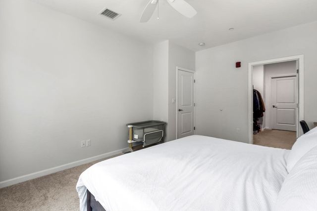 60 Coppersmith Way 304, Canton, MA 02021