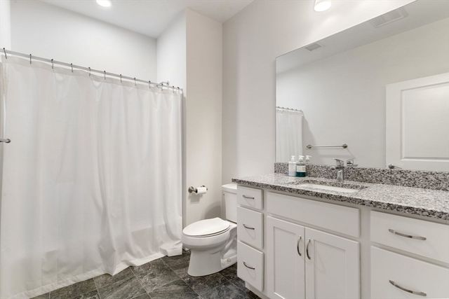 60 Coppersmith Way 304, Canton, MA 02021