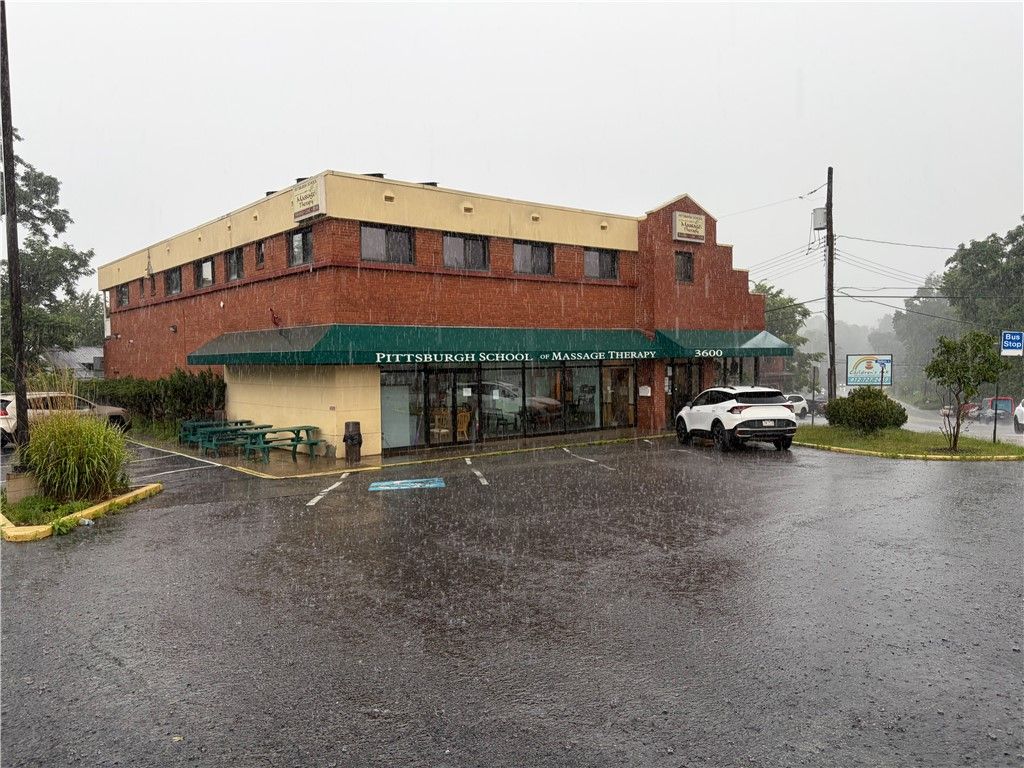 3600 Laketon Rd, Penn Hills, PA 15235