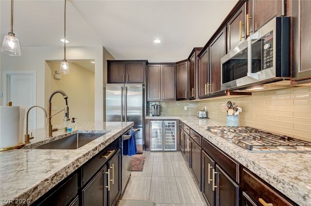 5880 GLORY HEIGHTS Drive, Las Vegas, NV 89135