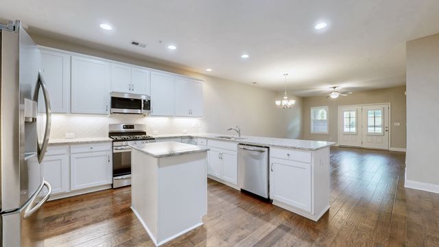 104 Jane Xing, Mount Juliet, TN 37122