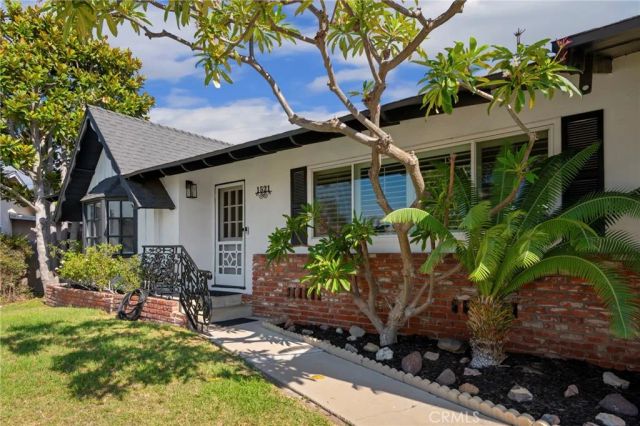 1521 Kenneth Drive, North Tustin, CA 92705