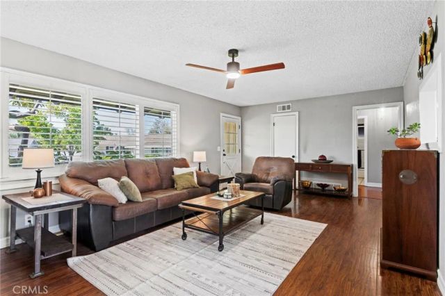 1521 Kenneth Drive, North Tustin, CA 92705